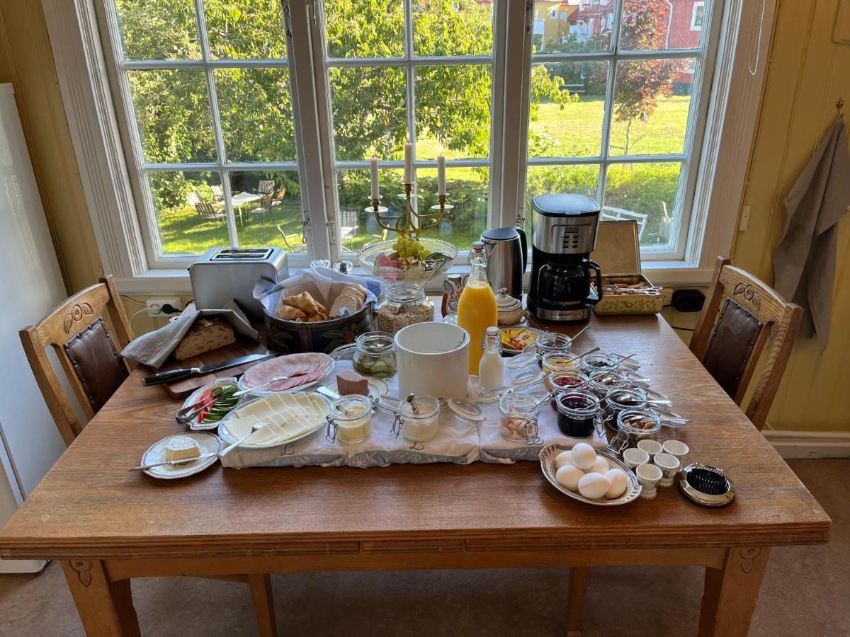 Villa Waering Husrum & Frukost Varberg Esterno foto